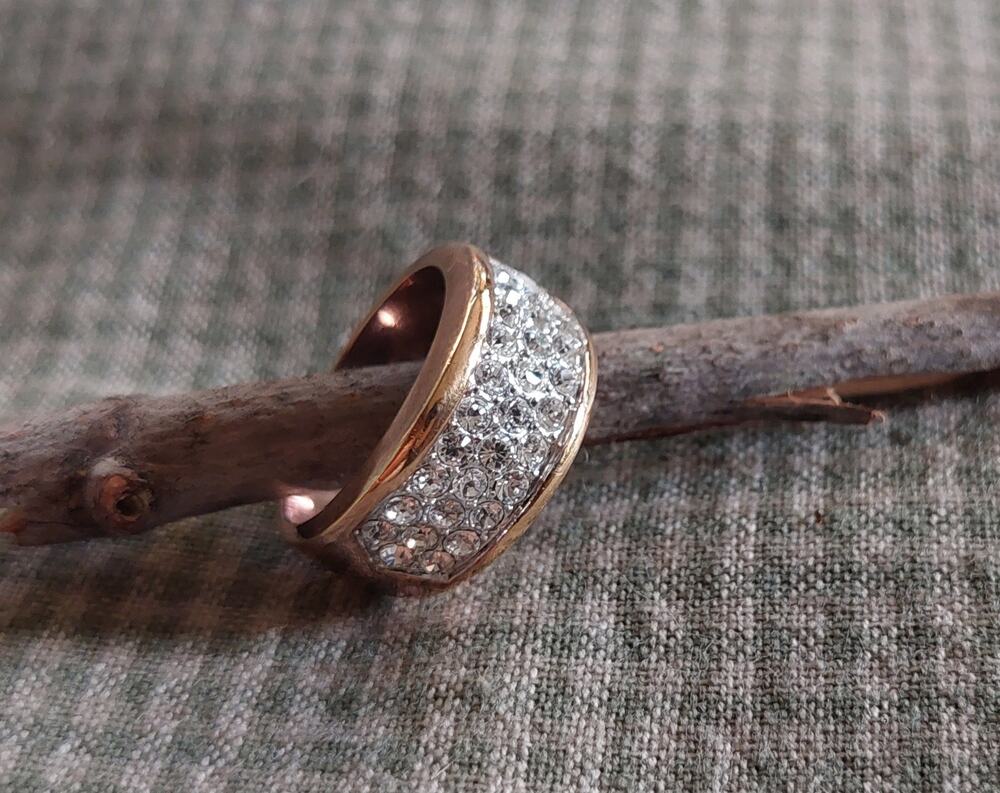 Rose Goldtone Cubic Zirconia Pave Ring Size 5.5 Marked RSC